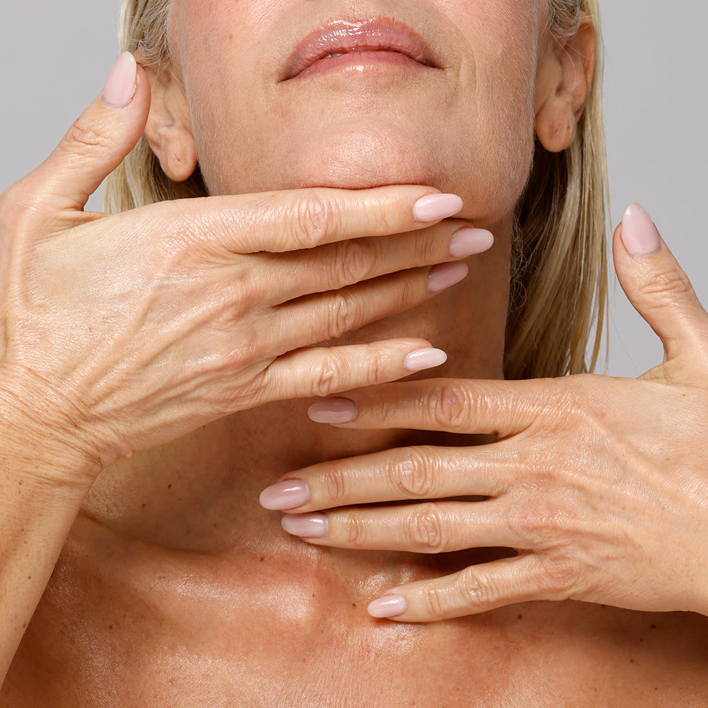 GARDEN Atkuriamasis kaklo kremas nuo senėjimo, 40 ml