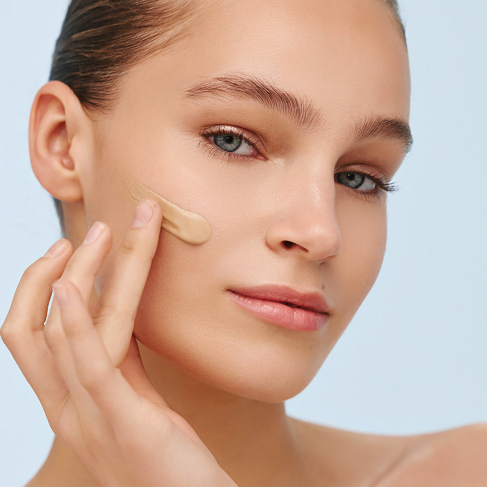 GARDEN Švytintis makiažo pagrindas, Luminous Foundation 103 NEUTRAL, 30 ml